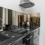 Vip House Aparthotel