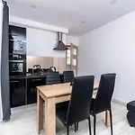 Vip House