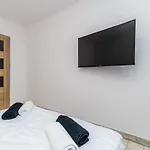 Vip House 4*