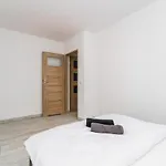 Vip House Aparthotel