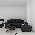 Vip House Aparthotel 4*
