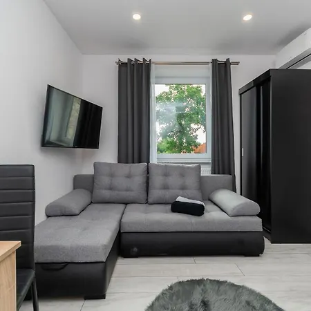 Vip House *