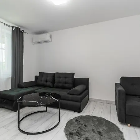 Vip House 4*