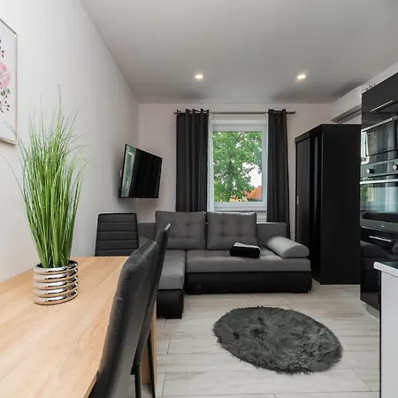 Vip House Apartahotel *