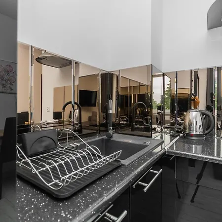 Lägenhetshotell Vip House 4*