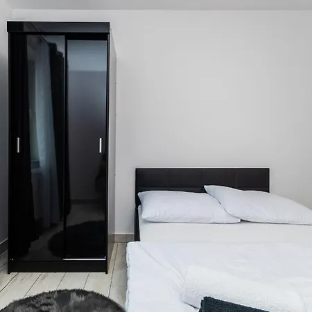 Vip House *