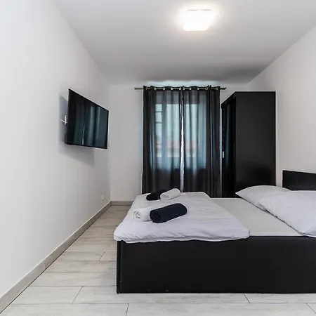 Vip House Apartahotel *