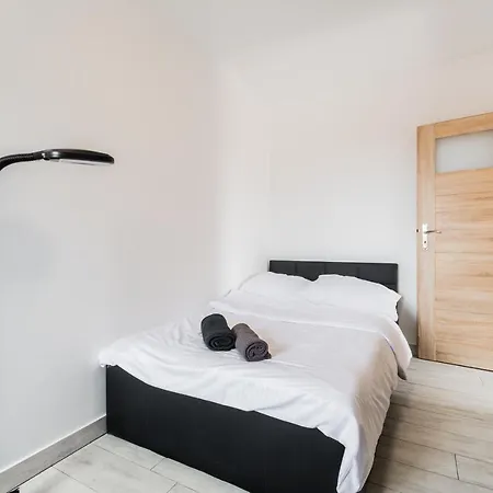 Lägenhetshotell Vip House 4*