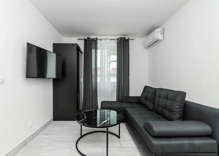 Vip House شتوتوفو