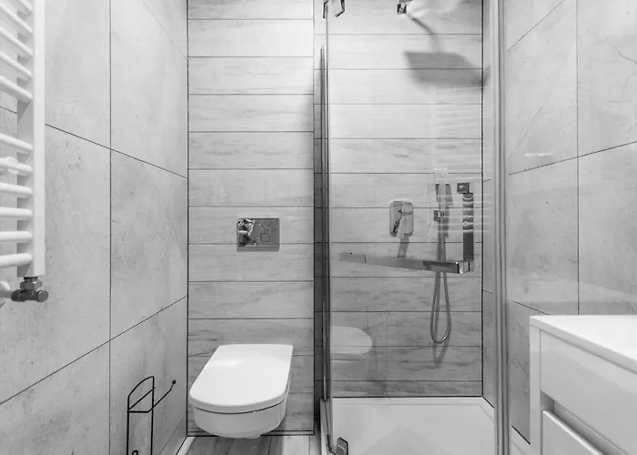 Vip House Апарт-отель 4*