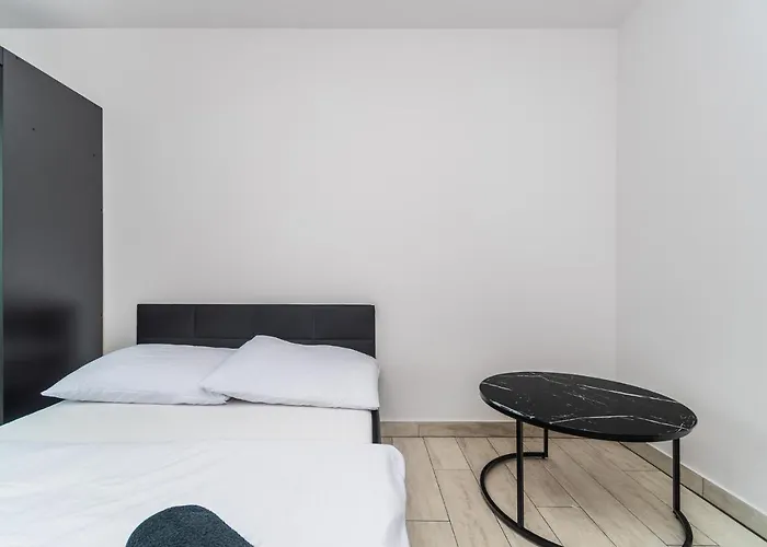 Апарт-отель Vip House Штутово