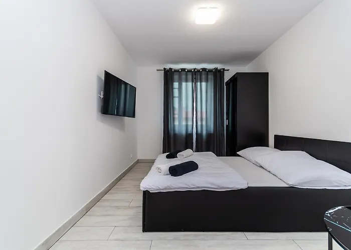 Vip House Апарт-отель 4*